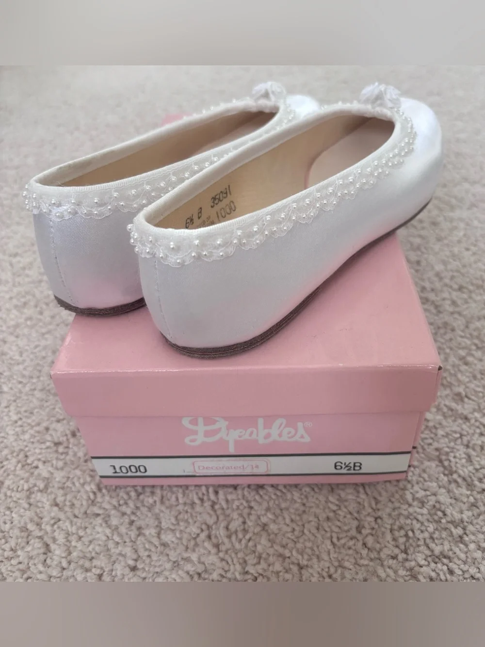 Dyeables satin white